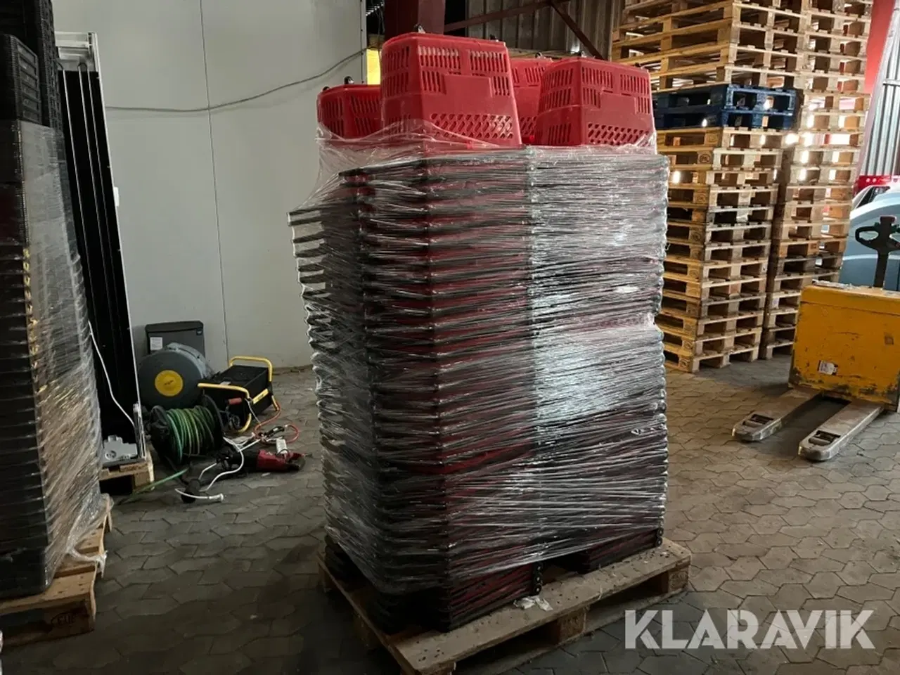 Billede 3 - Indkøbskurve på hjul 1 palle - 129 styk