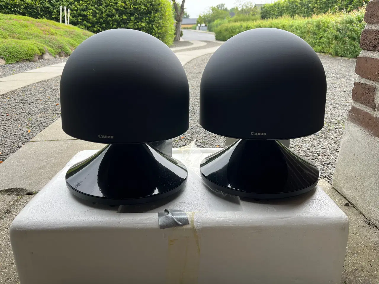 Billede 1 - Måske til Darth Vaders fansStereohøjtalere sælges.