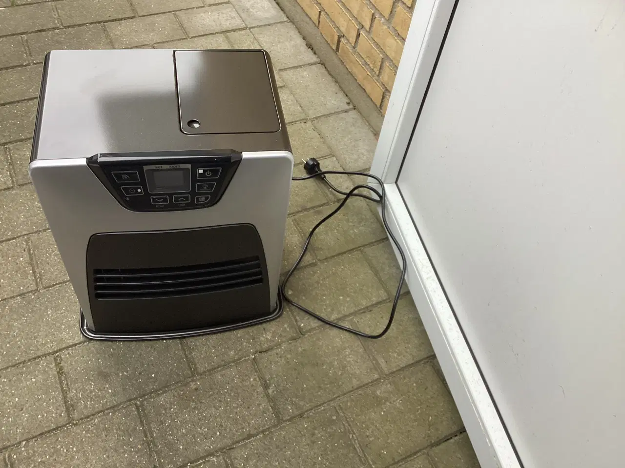 Billede 3 - Zibro kamin 