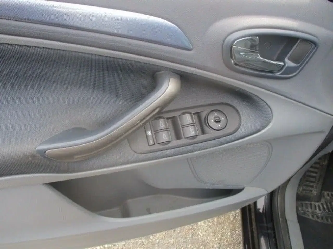 Billede 11 - Ford Galaxy 2,0 145 Ambiente 7prs