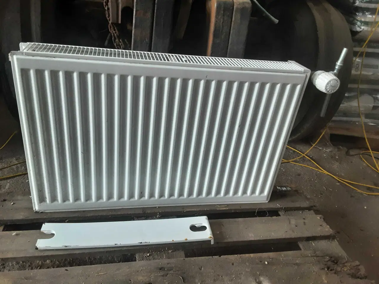 Billede 1 - 5 radiator  i forskellige  mål sælges 