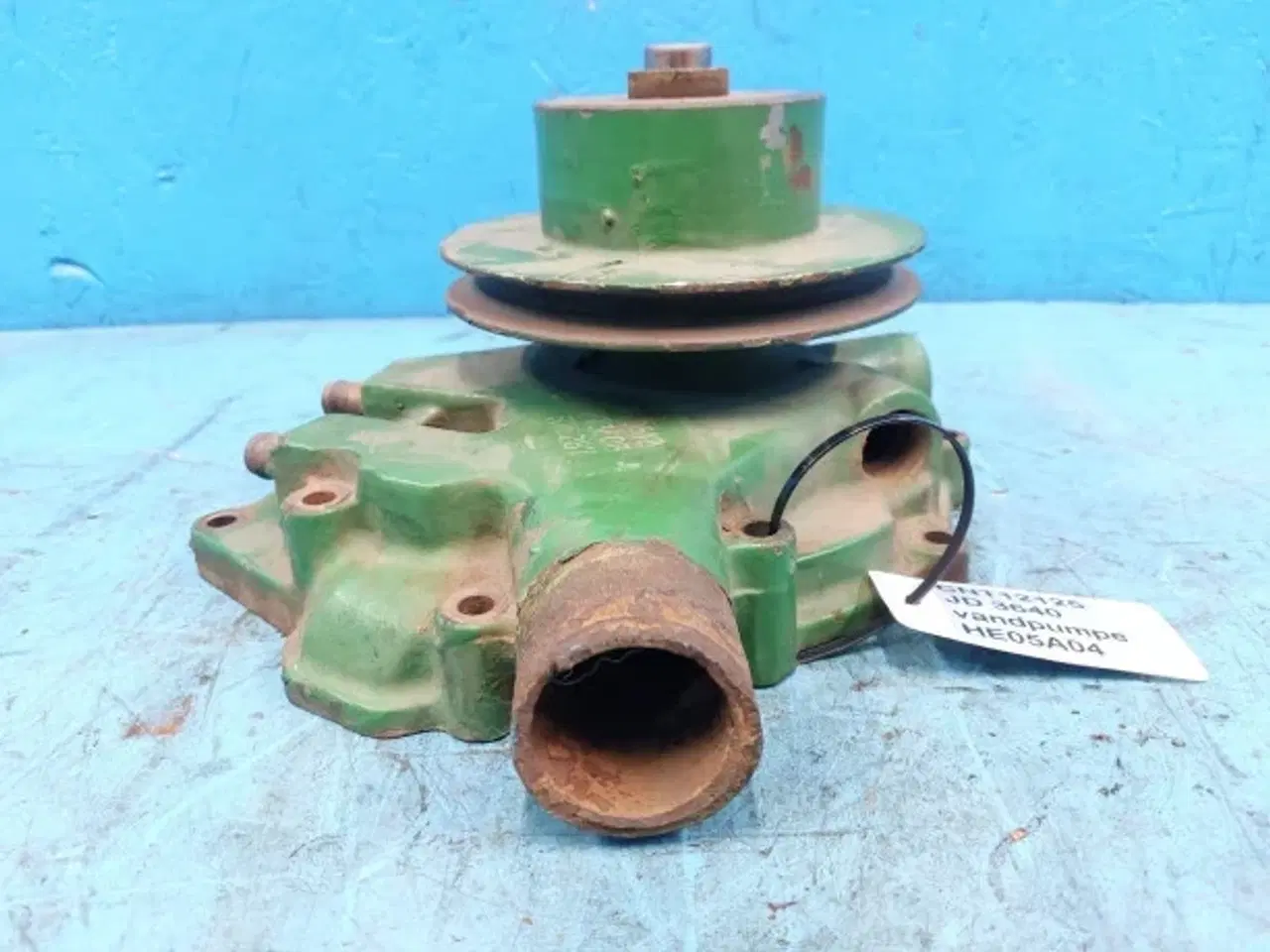 Billede 8 - John Deere 3640 Renoveret Vandpumpe RE18676