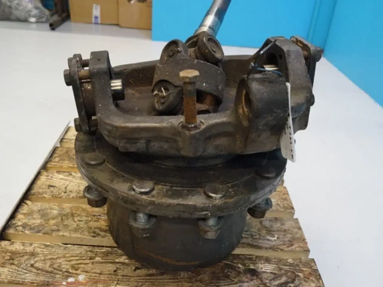 Billede 3 - Valtra T213 Foraksler L.H.