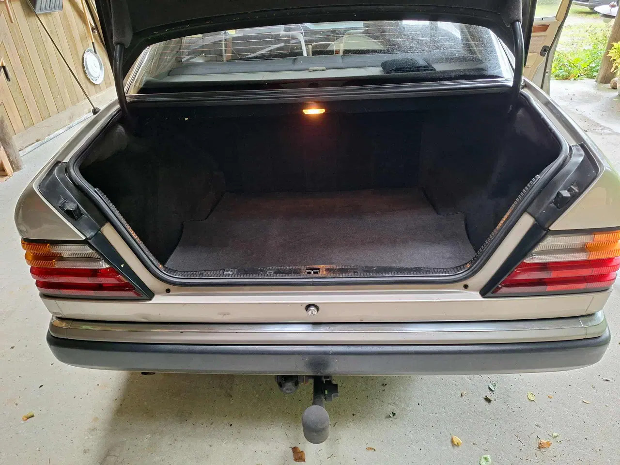 Billede 5 - Mercedes 124 - 250D