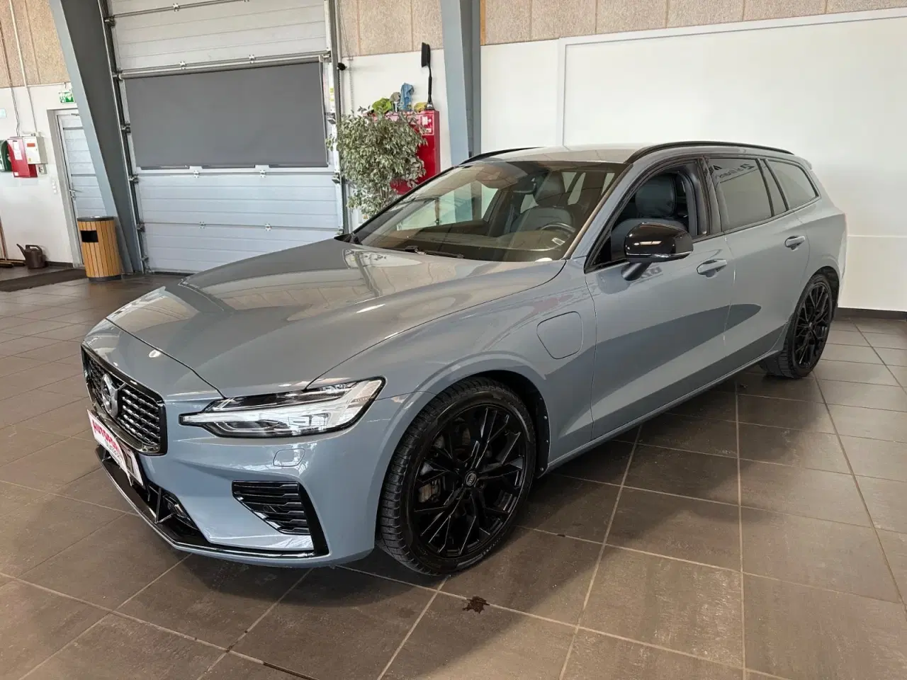 Billede 3 - Volvo V60 2,0 T6 ReCharge R-Design aut. AWD