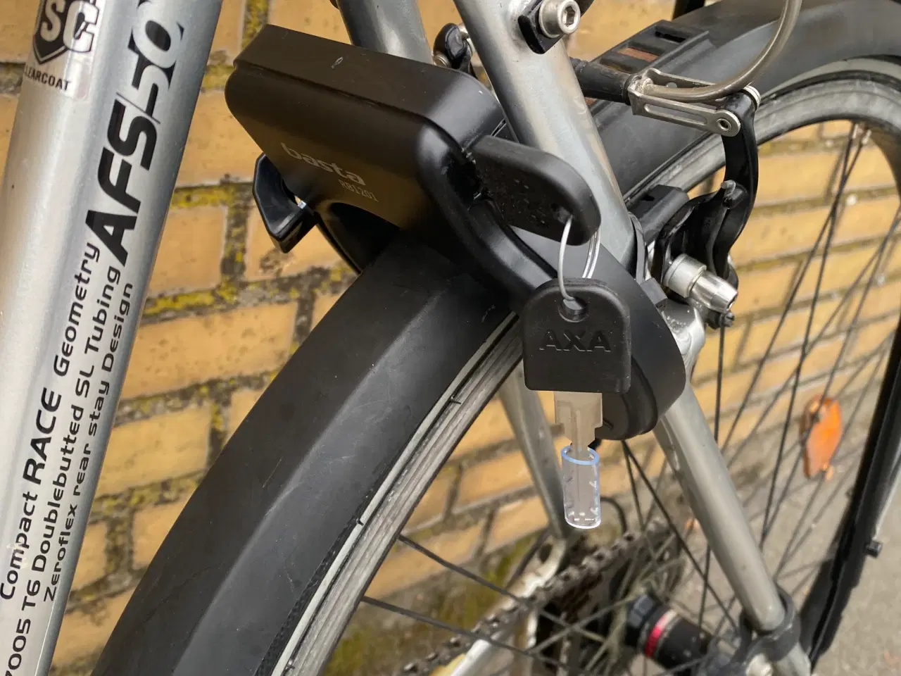Billede 2 - Nyserviceret Nishiki race hybrid pro sl m. 24 gear
