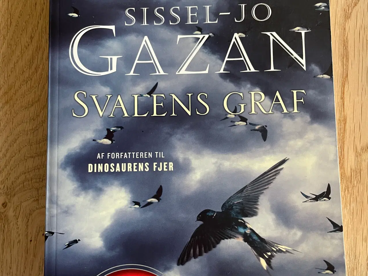 Billede 1 - Sissel-Jo Gazan: Svalens graf