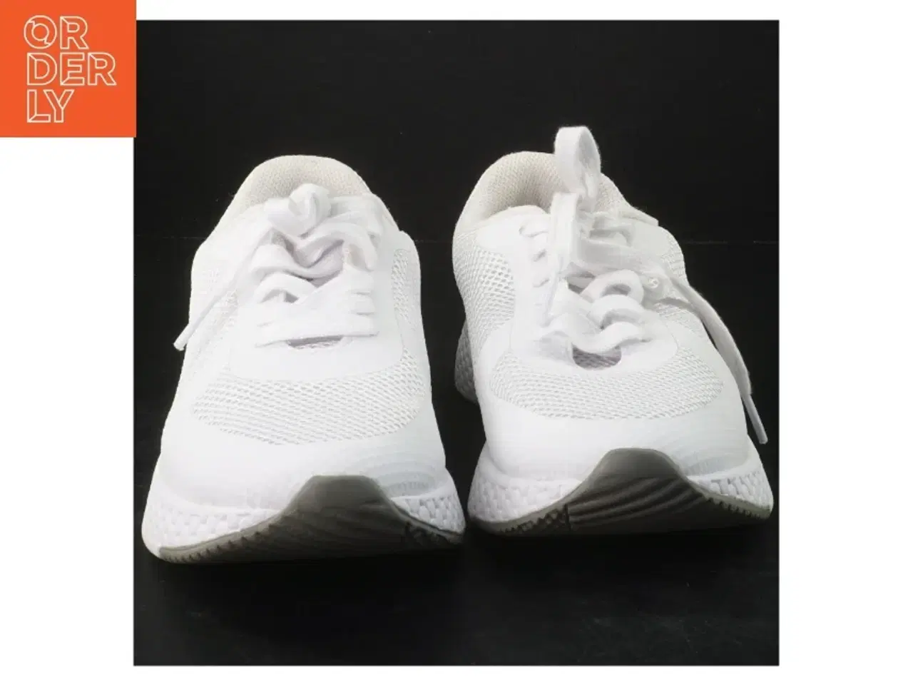 Billede 3 - Calvin Klein hvide sneakers fra Calvin Klein (str. 38 )