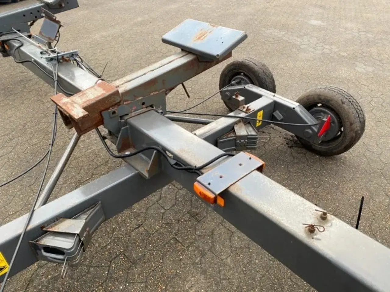 Billede 16 - Massey Ferguson Skærebordsvogn 30"