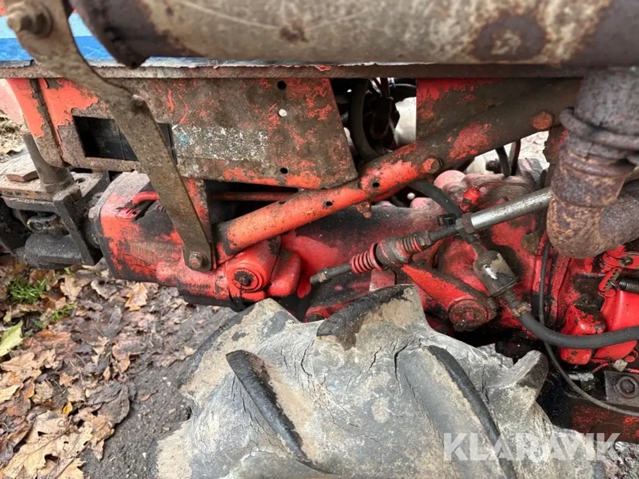 Billede 5 - Redskabsbærer med kost og klippebord GRAVELY 5260