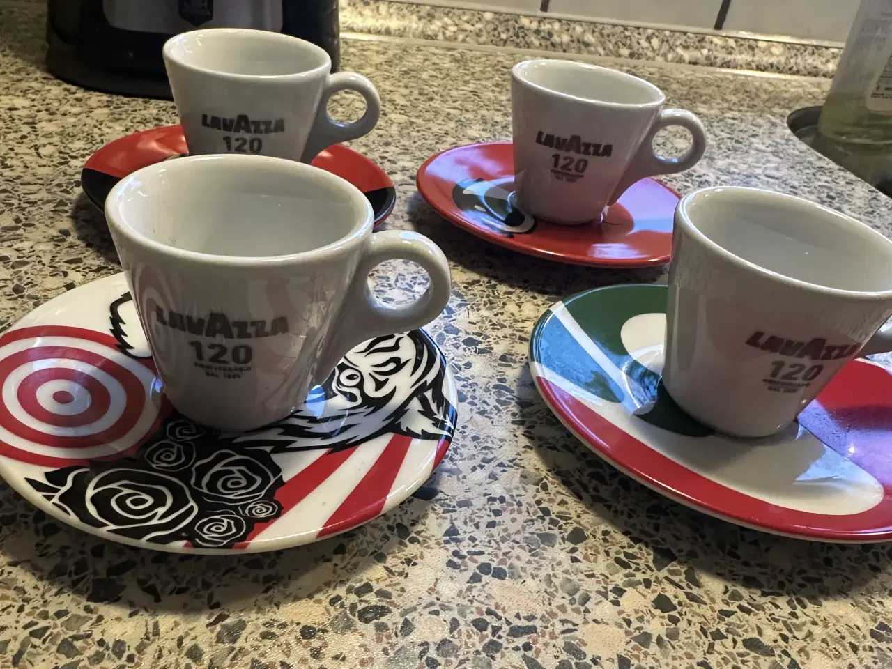 Billede 1 - Lavazza 120år jubilæums stel 