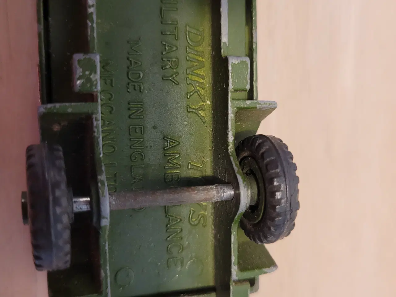 Billede 4 - Gammel militær ambulance Dinky Toys