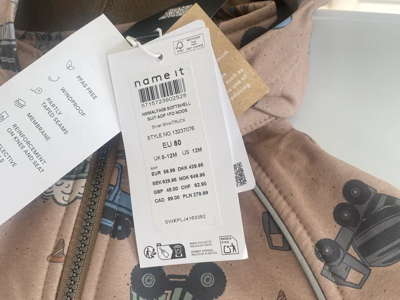 Billede 2 - Heldragt