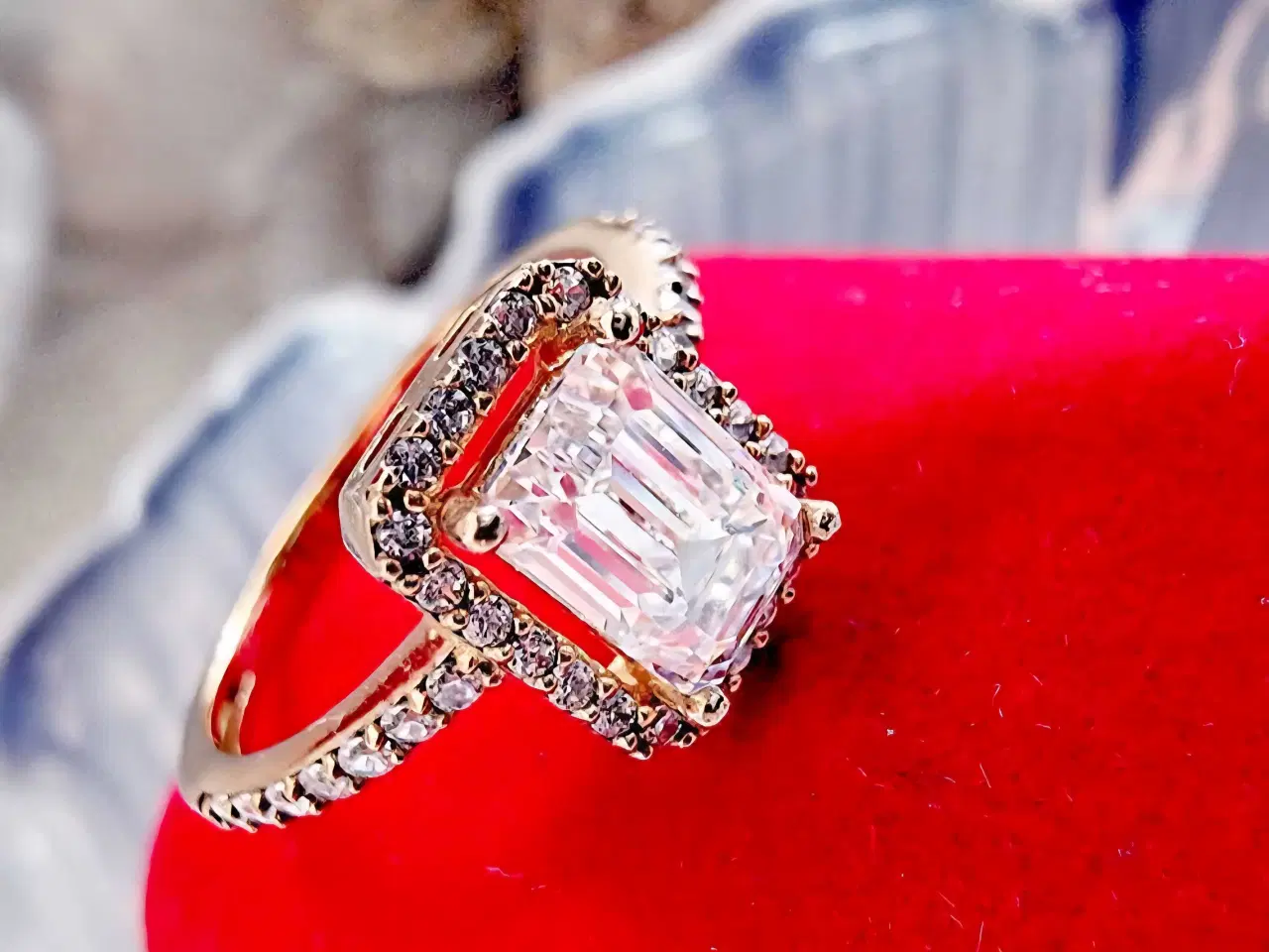 Billede 4 - Smuk 14 karat guldring