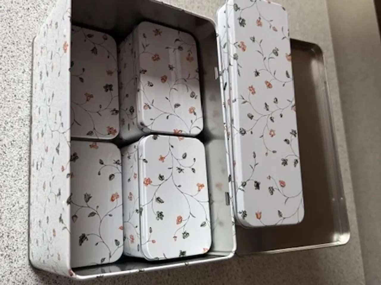 Billede 4 - Metalæsker 6 stk.