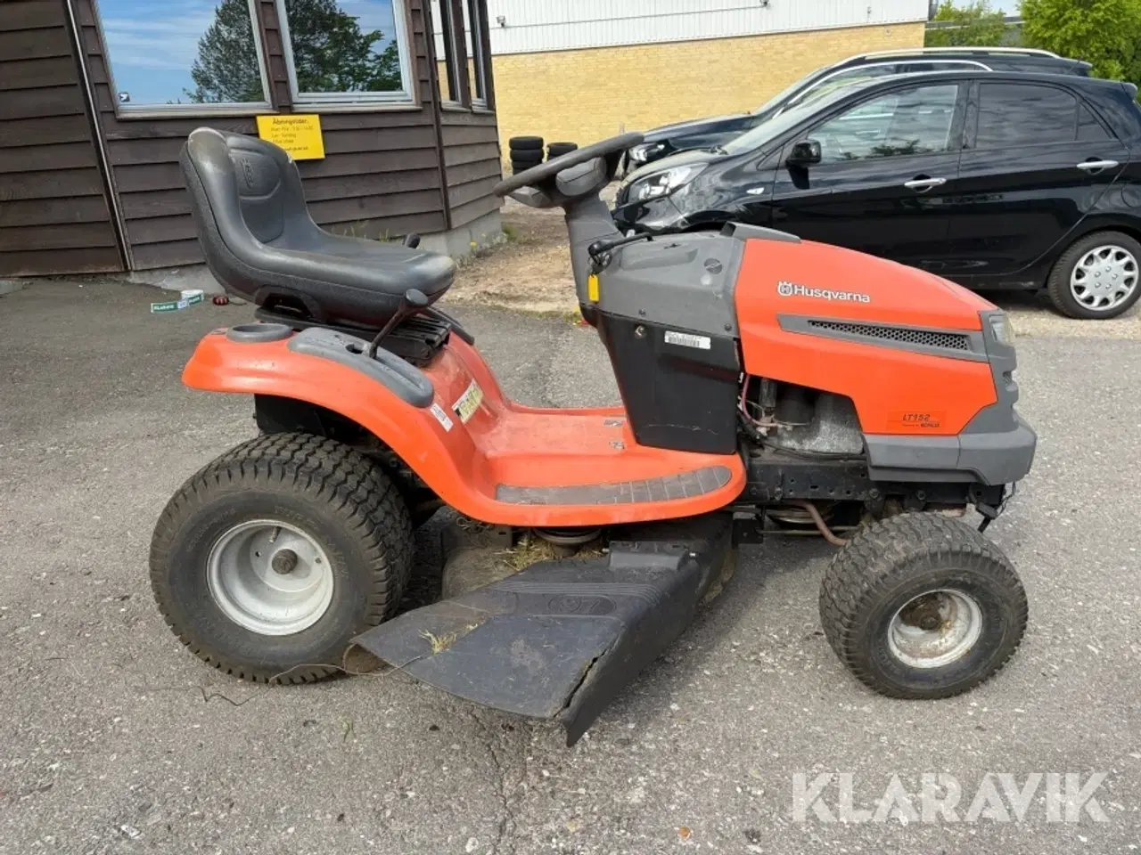 Billede 4 - Græsslåmaskine Husqvarna LT152