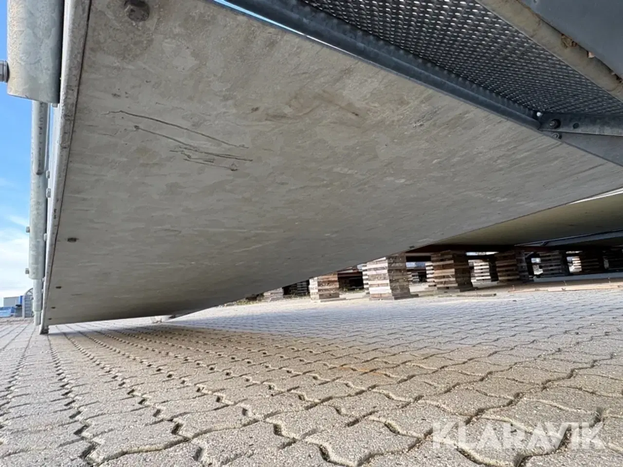 Billede 12 - Trappe med gelænder