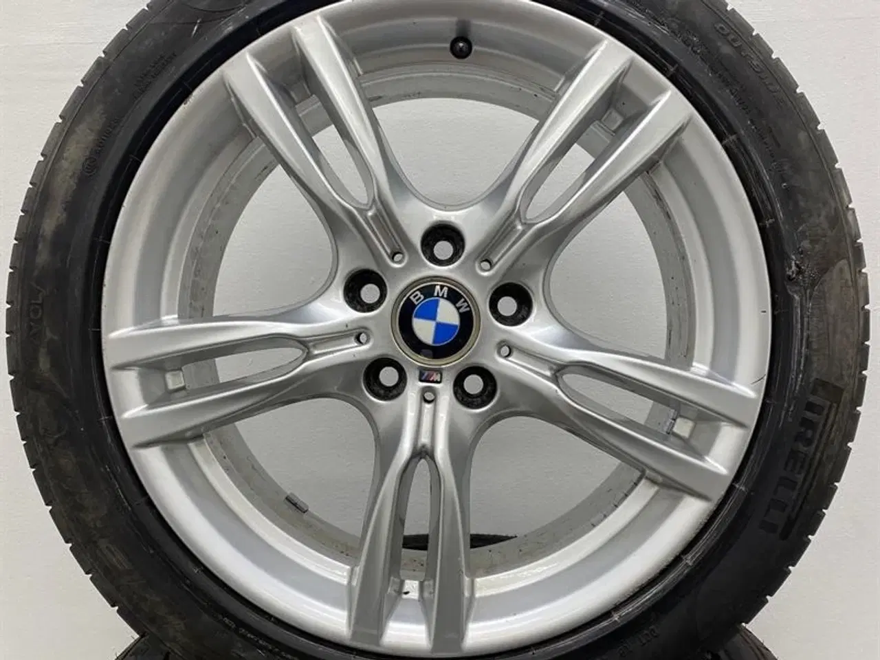 Billede 4 - 18" Alufælge med dæk original BMW "M Starspoke 400" A64444 BMW E90 E91 E92 E93 E90LCI E91LCI E92LCI E93LCI F30 F31 F32 F33 F36 F30 LCI F31 LCI F32 LC