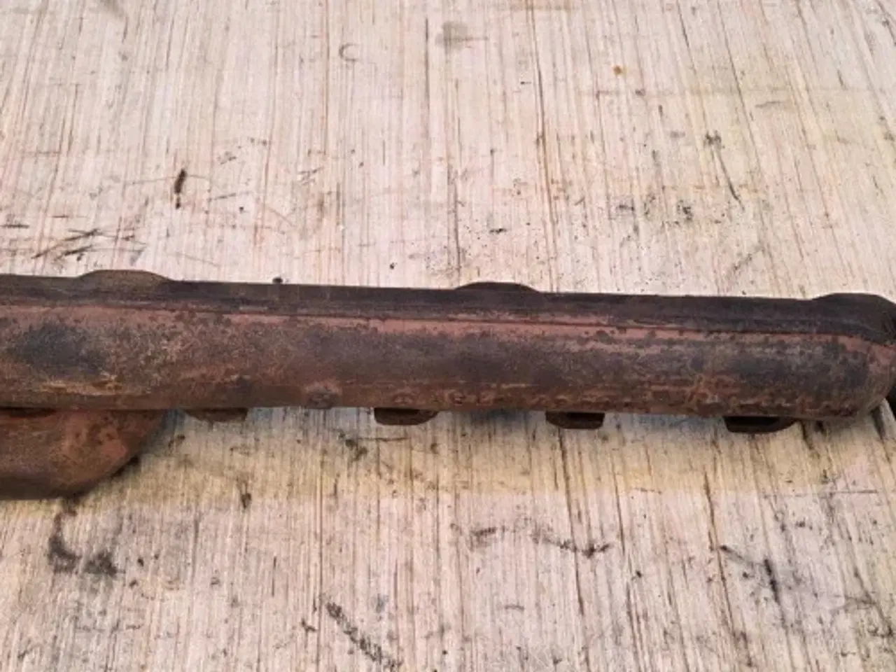 Billede 3 - Mercedes OM502LA Udstødningsmanifold A5421420201