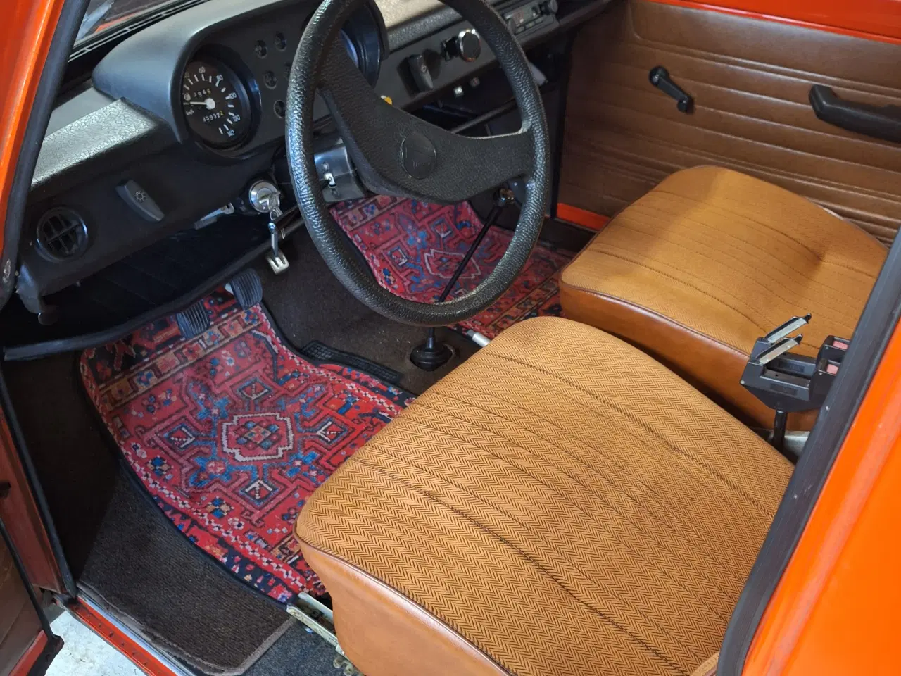 Billede 2 - Rigtig flot og original Wartburg 353W