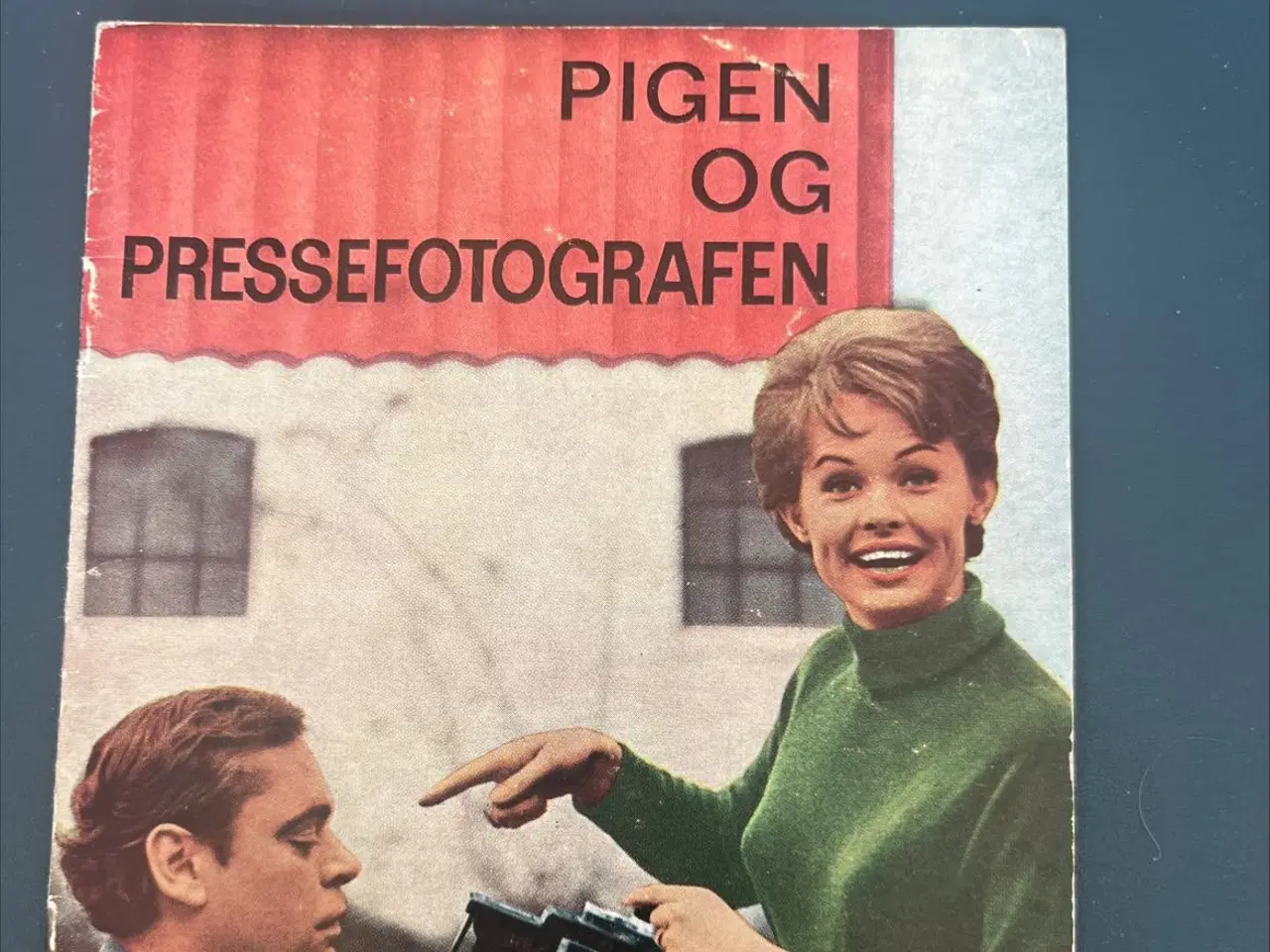 Billede 1 - Pigen og pressefotografen