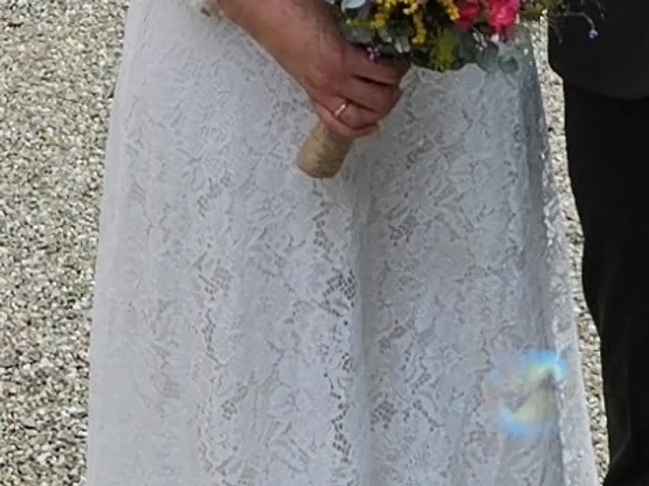 Billede 3 - Lilly brudekjole med blonder og lange ærmer