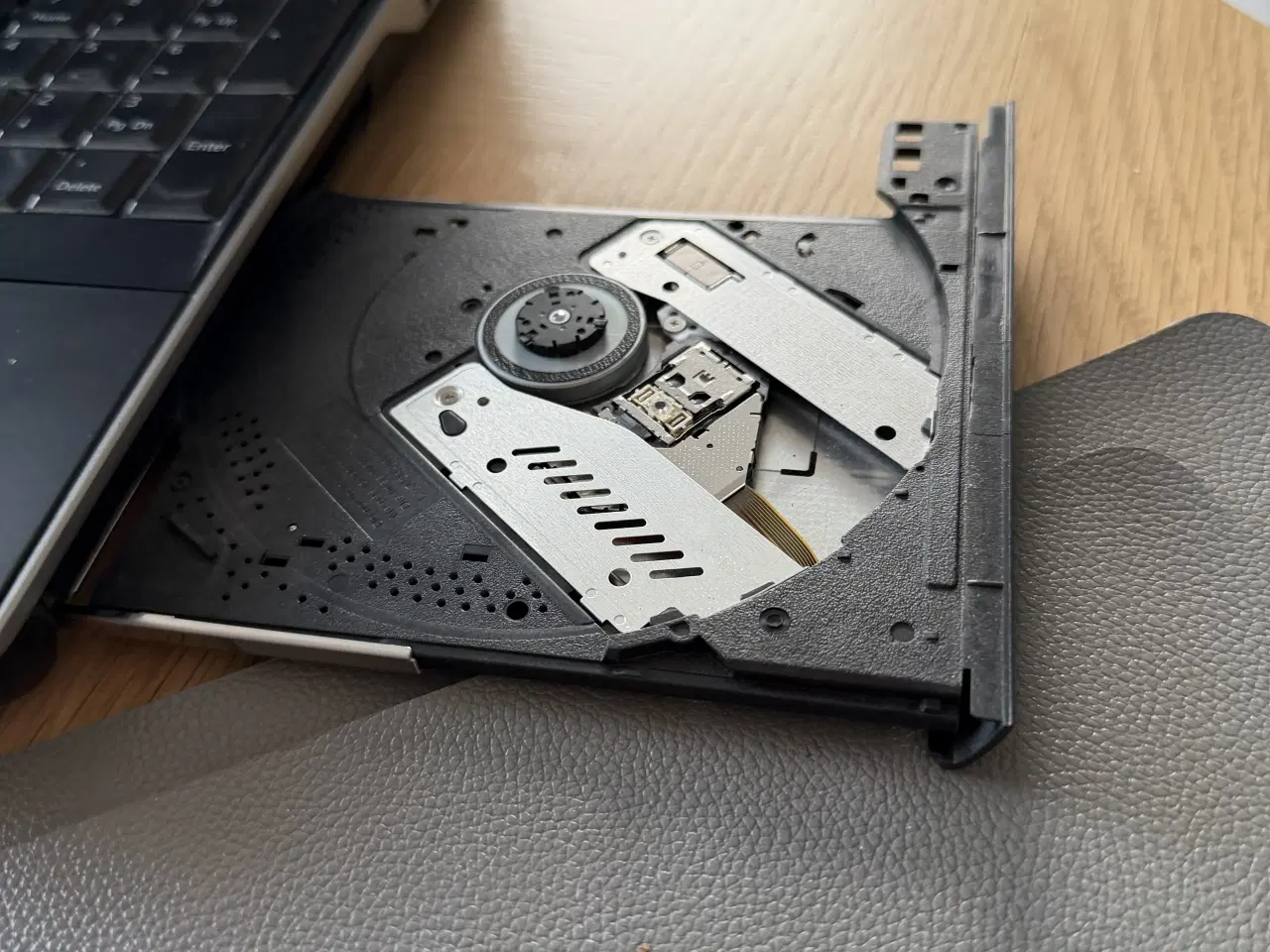 Billede 2 - Dell latitude E6540 med office