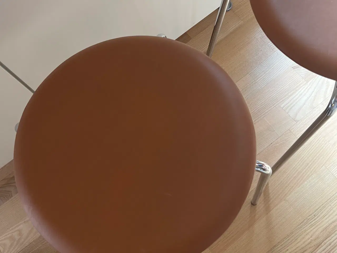 Billede 4 - Fritz Hansen skamler dot