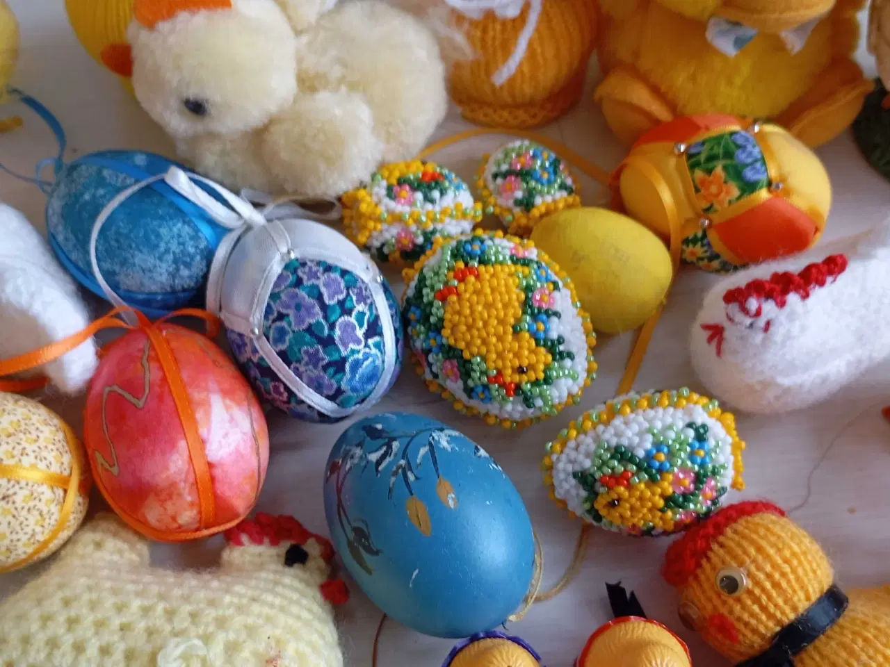 Billede 9 - Kasse med påskepynt