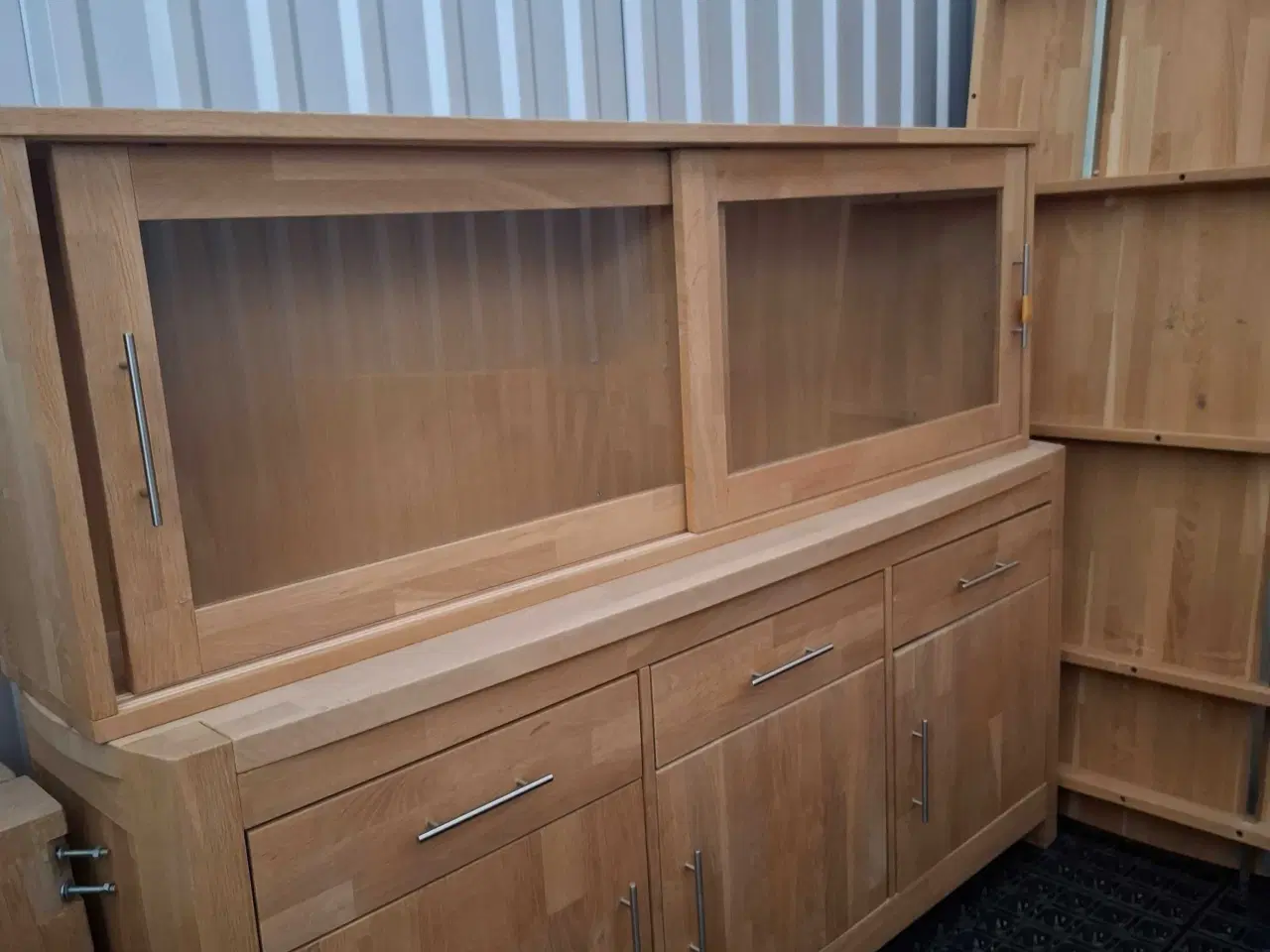 Billede 3 - Egetræsmøbler  spisebord +sofabord 