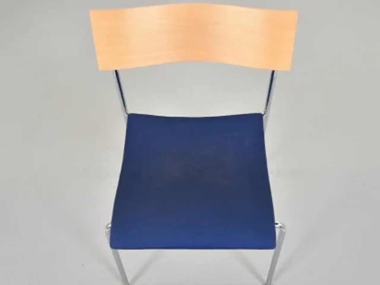 Billede 5 - Lammhults campus konference-/mødestol med mørkeblå sæde og ryg i bøg
