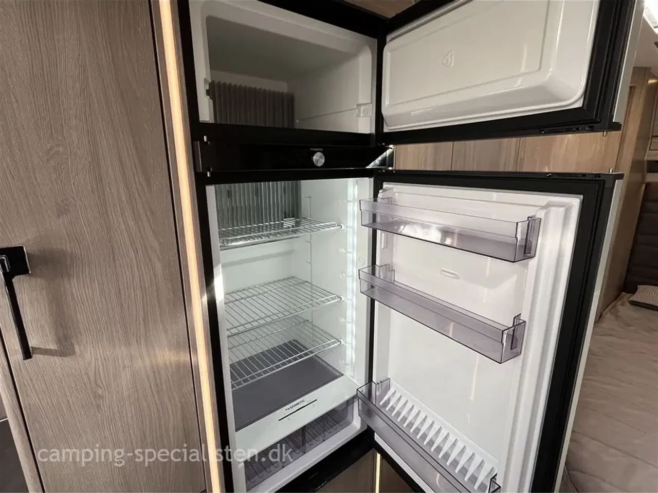 Billede 10 - 2021 - Kabe Smaragd 520 XL KS   Kabe Smaragd XL KS Queen Selection 2021 - Se den nu hos Camping-Specialisten.dk