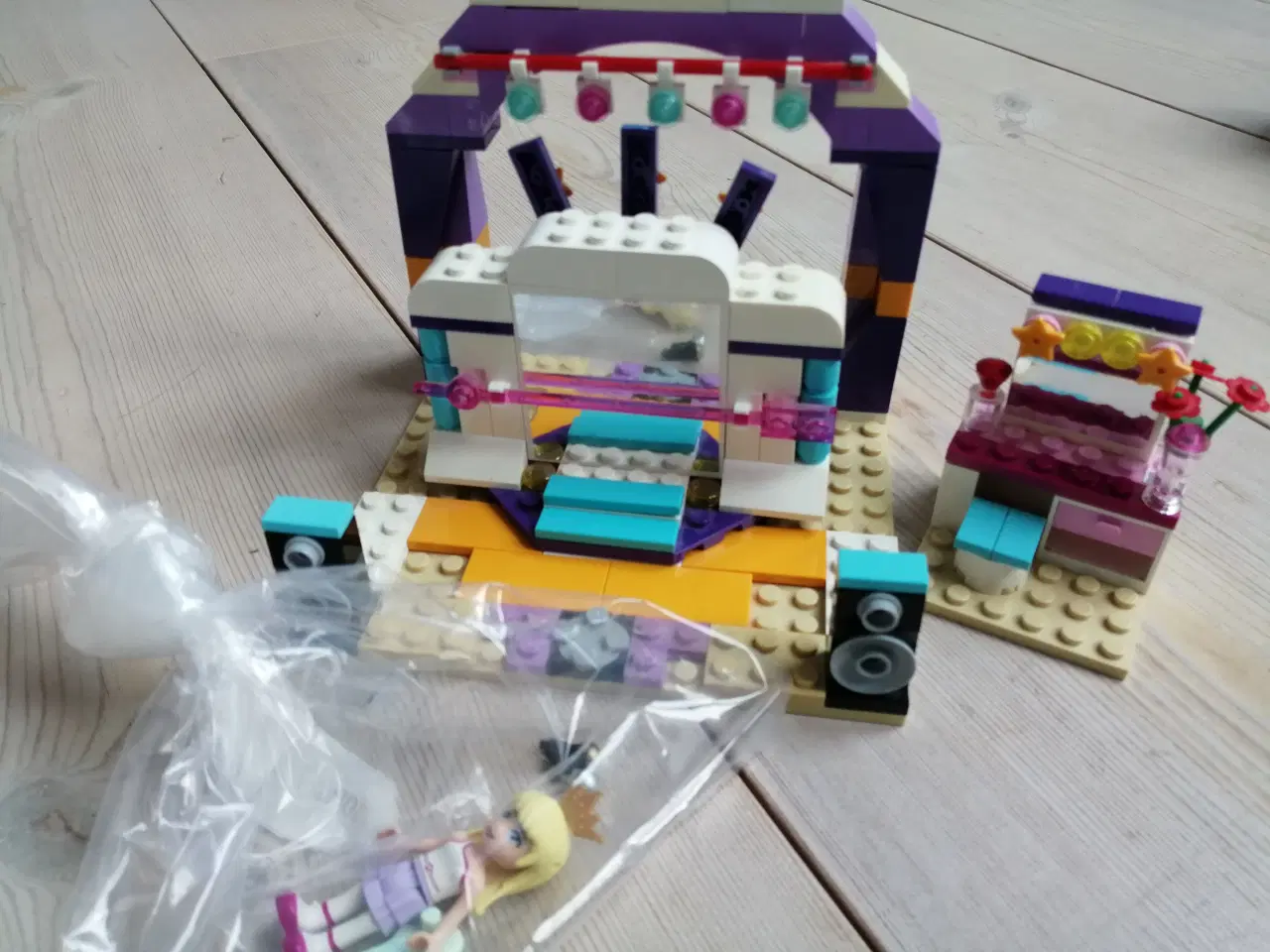 Billede 2 - Lego friends lille scene (41004)