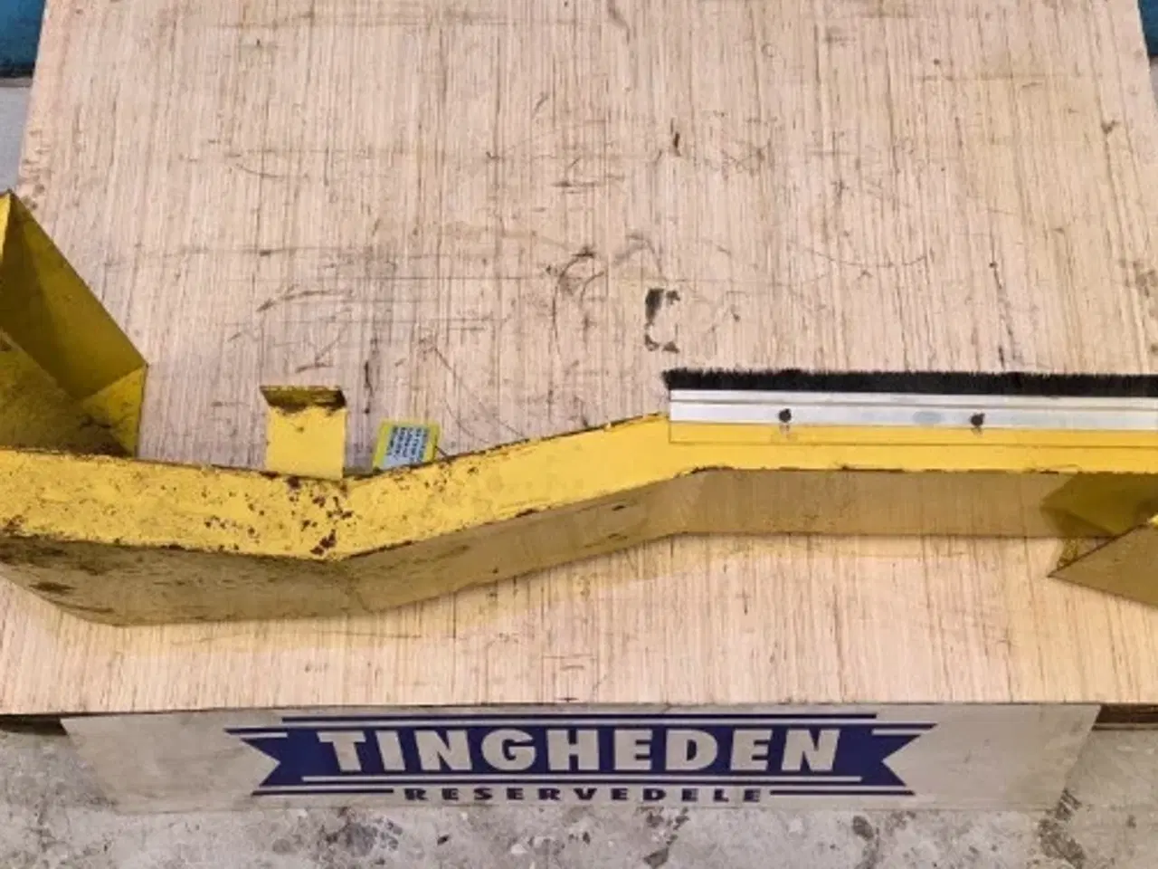 Billede 2 - New Holland TX68 Luftkanal 84000950