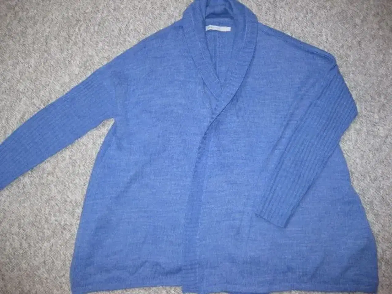 Billede 1 - Str. S, flot strik cardigan