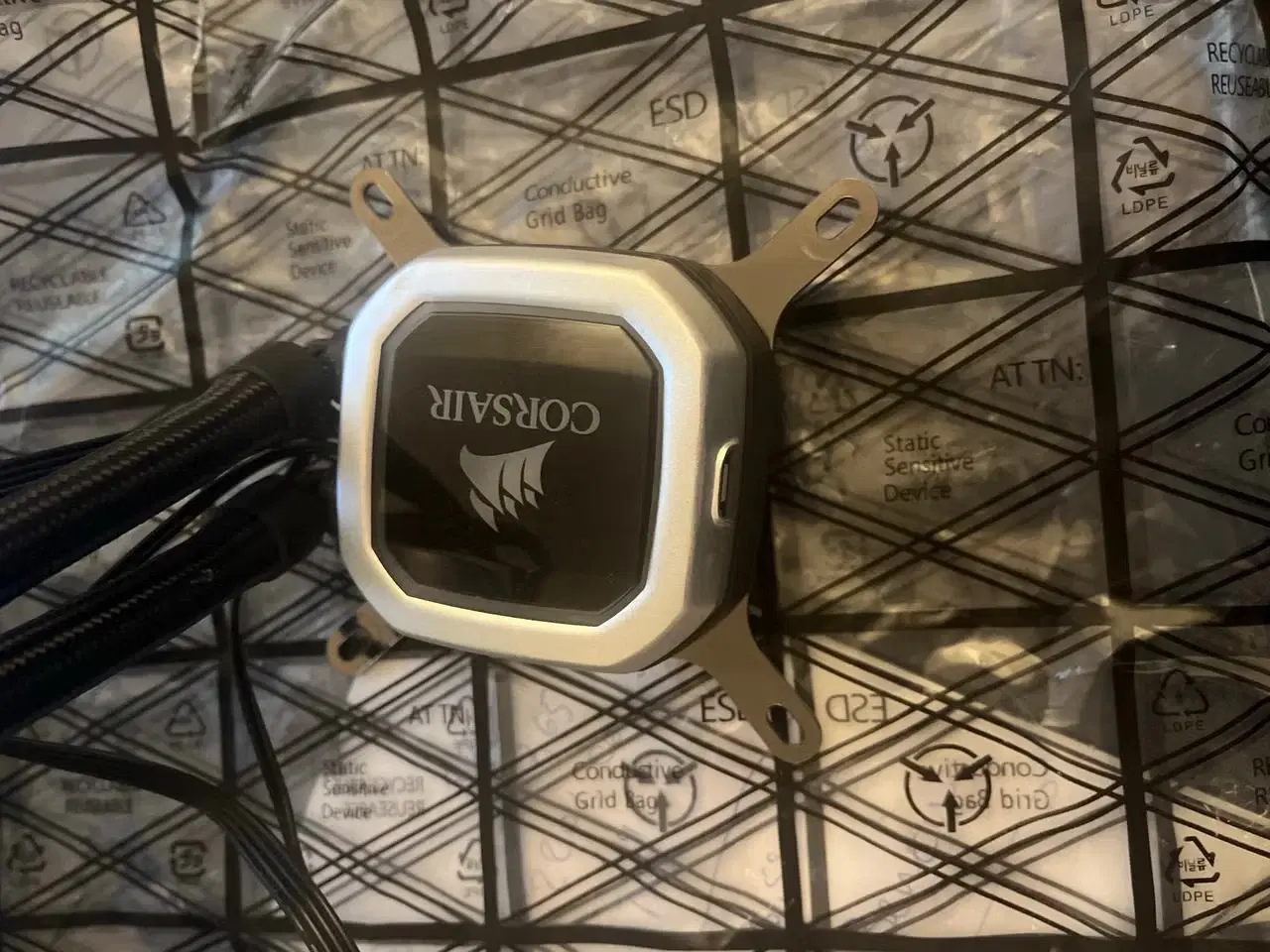 Billede 4 - Corsair H100i Pro RGB CPU vandkøler