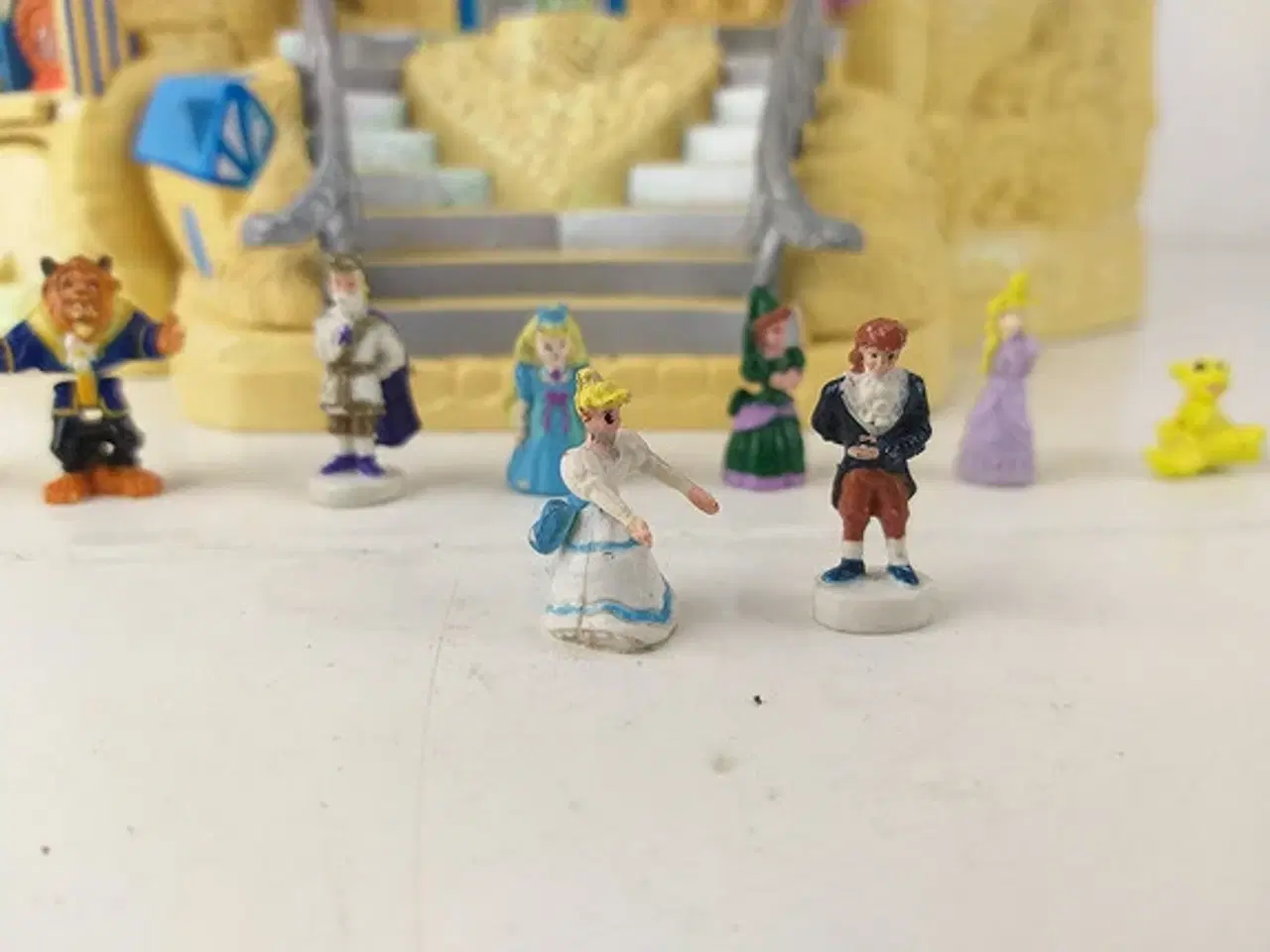 Billede 4 - Vintage 1996 Cinderella star castle