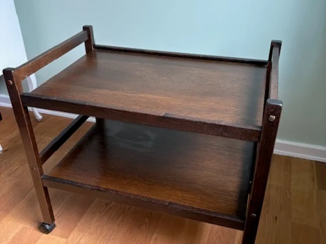 Billede 1 - Serveringsvogn / barbord / rullevogn i mørkt træ