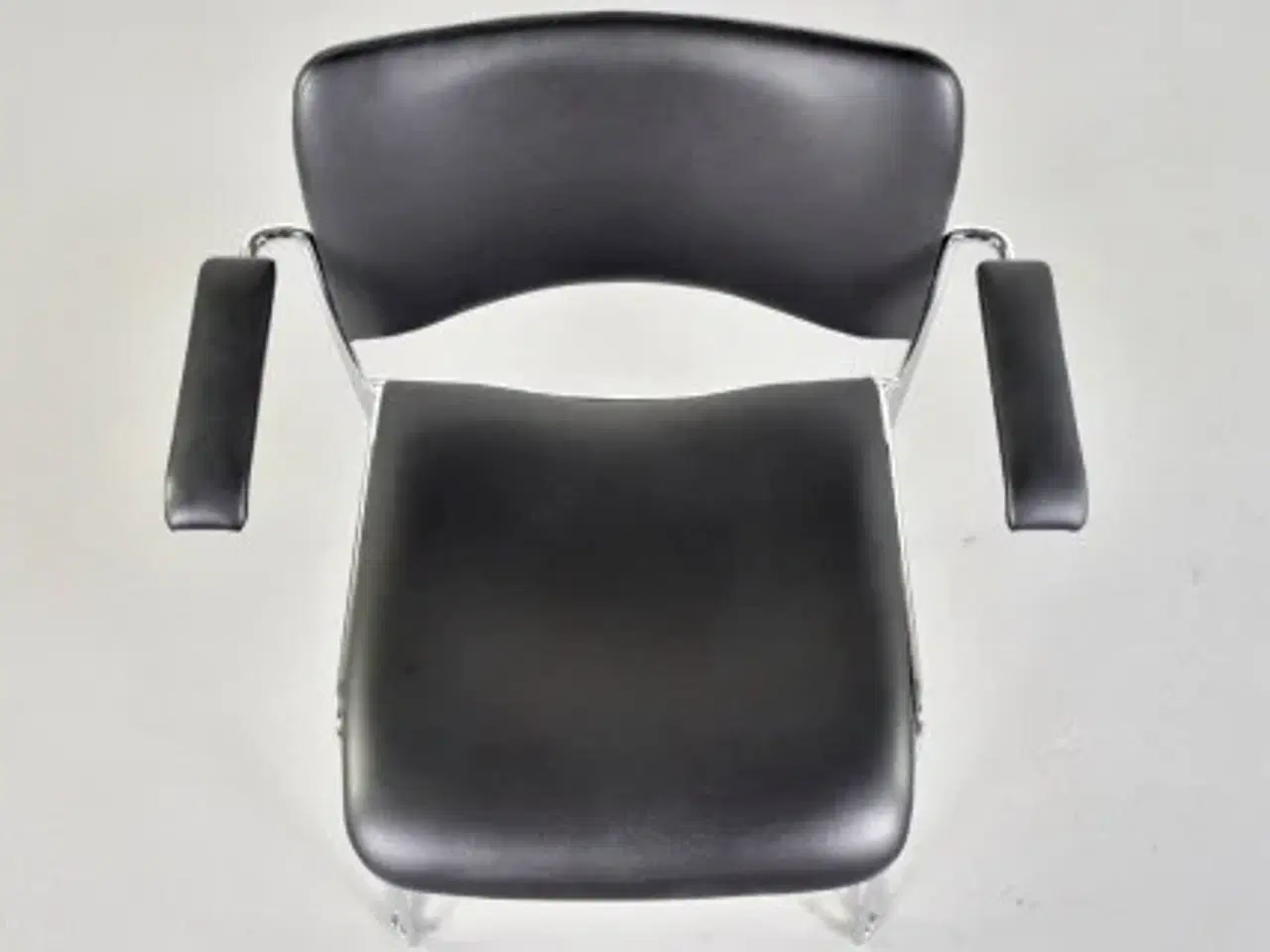 Billede 5 - Howe 40/4 konference-/mødestol med armlæn og sort læder