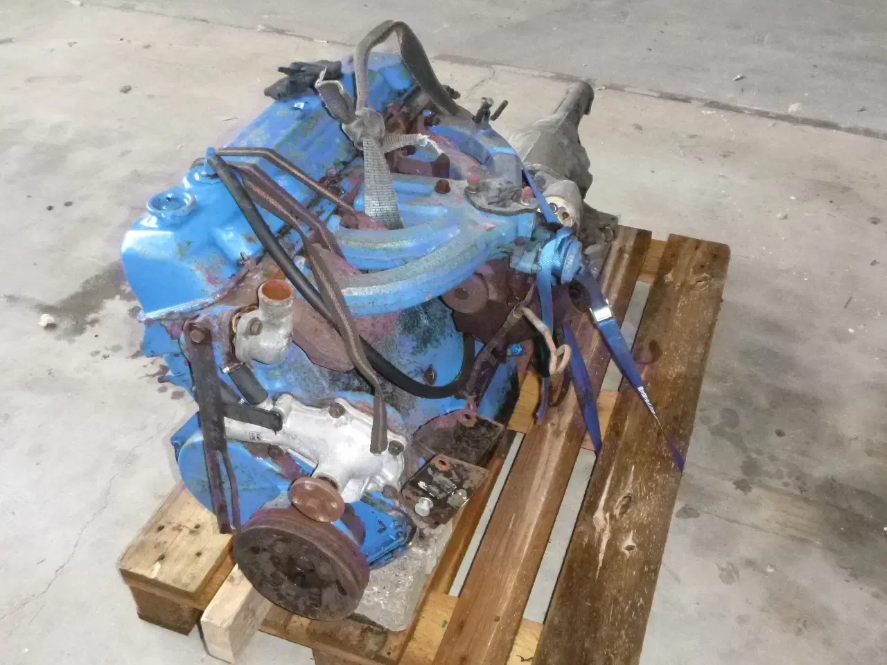 Billede 1 - Mopar Slant 6