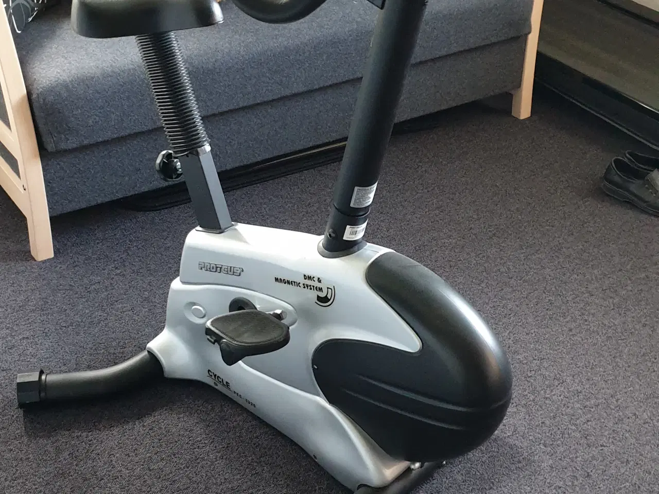 Billede 2 - Motionscykel ,let at flytte rundt.