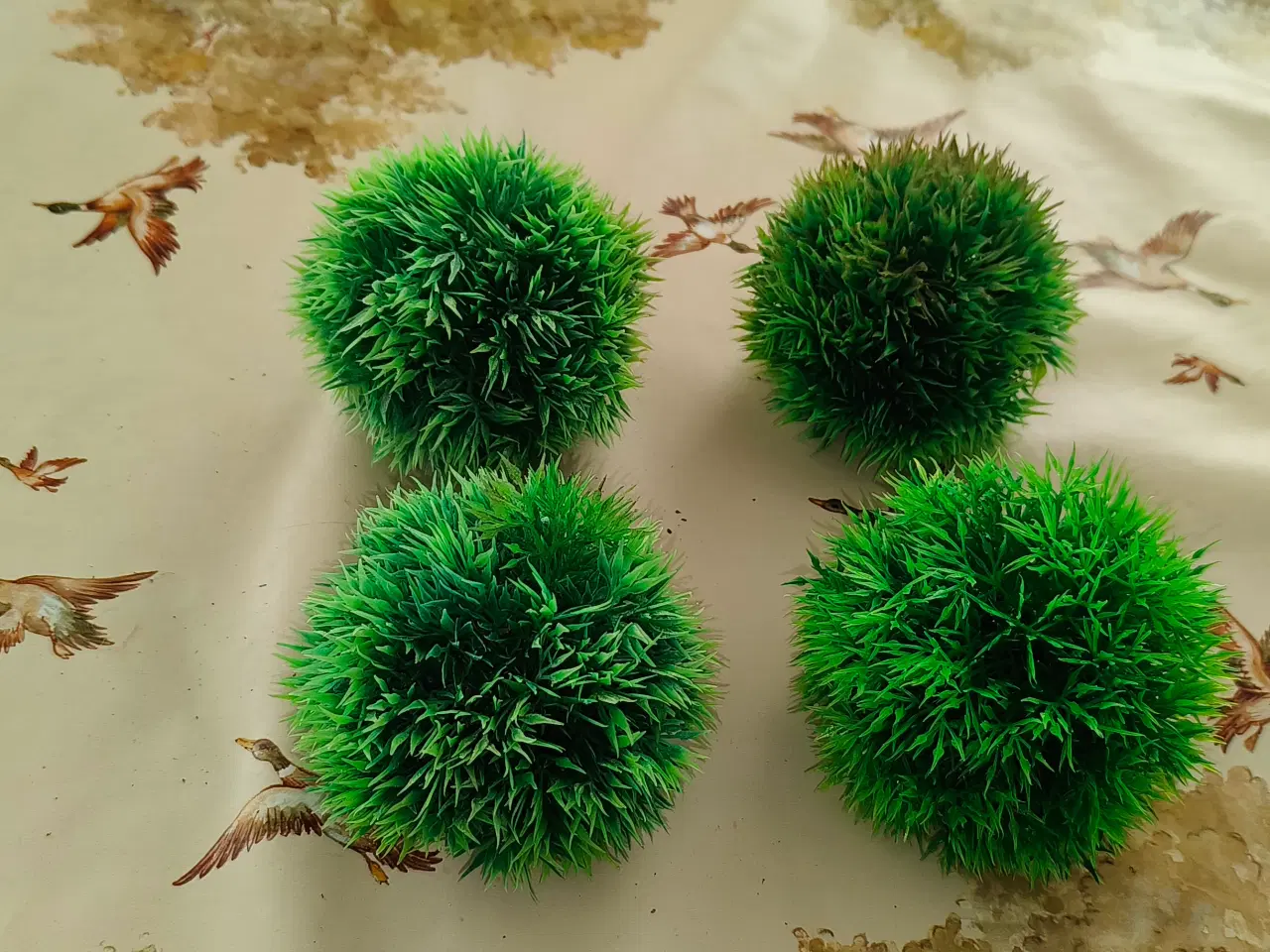 Billede 1 - Plastik planterkugler sælges