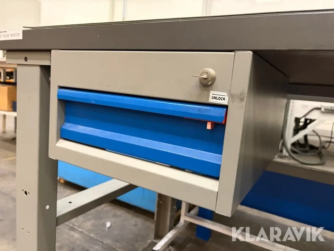 Billede 4 - Arbejdsbord med ESD måtte