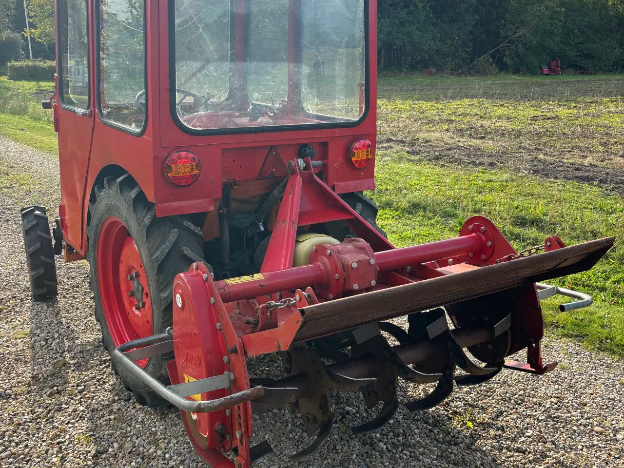 Billede 4 - Kubota L175 m. Fræser, Bagskovl og pallegafler