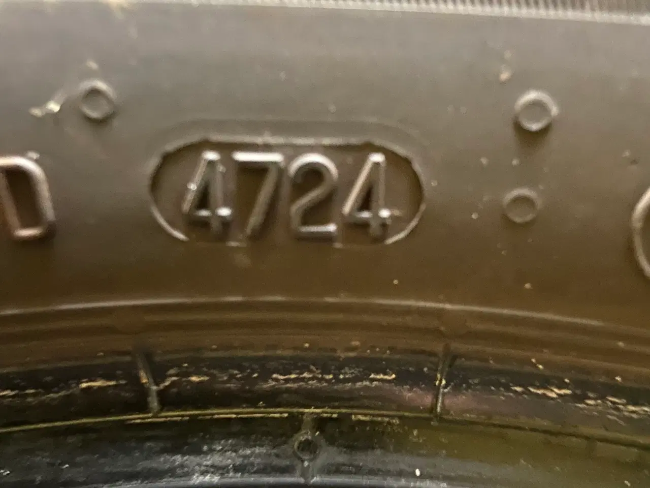 Billede 3 - Continental sommerdæk, 215/55 R17 V