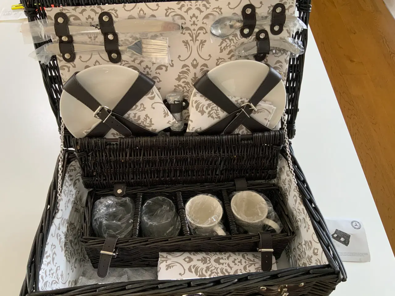 Billede 1 - Mercedes-Benz Picnic Basket - Kurv