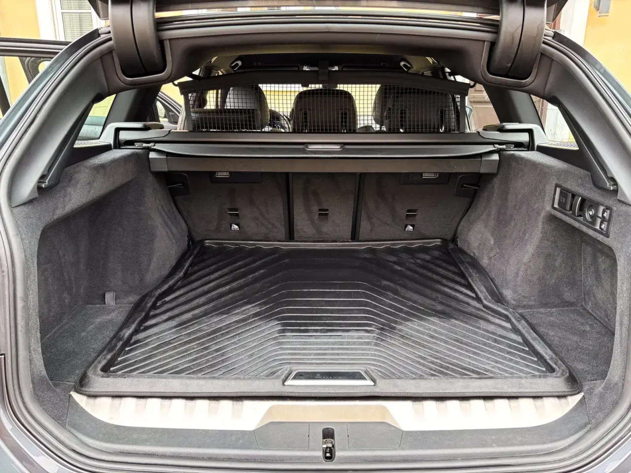 Billede 15 - BMW 330e 2,0 Touring M-Sport aut.