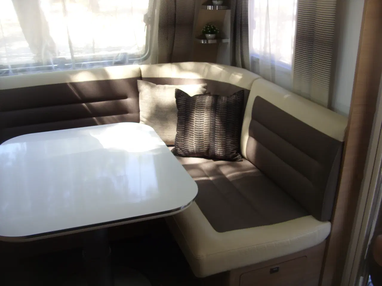Billede 10 - Adria  Adora 522 50 års model