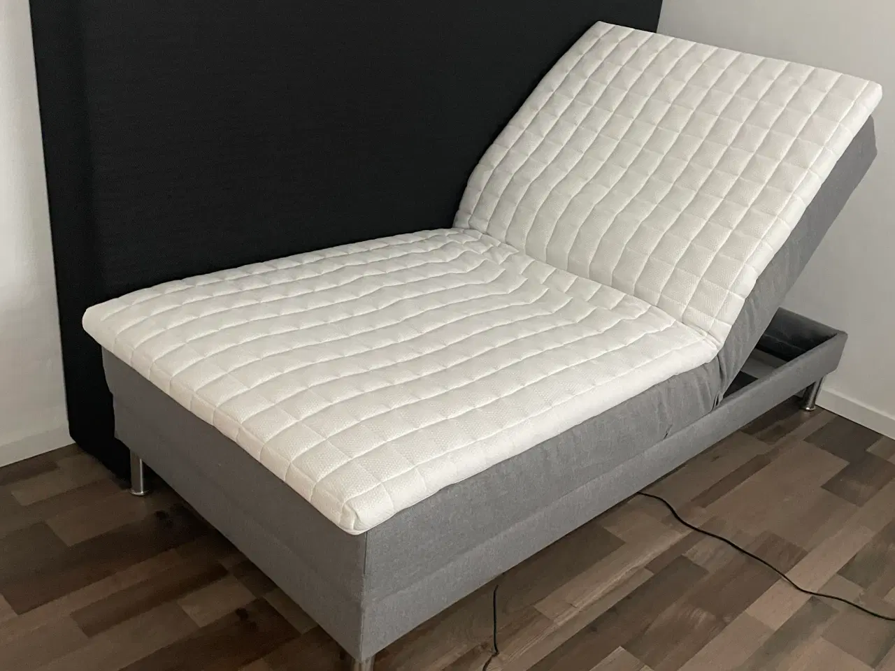 Billede 2 - Elevationsseng fra jysk 90x200cm