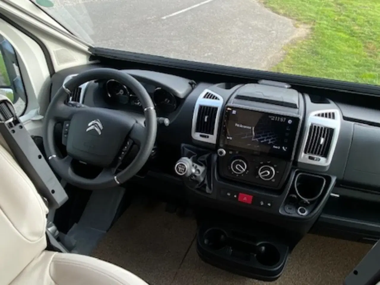 Billede 8 - Pilote P 696 D Évidence